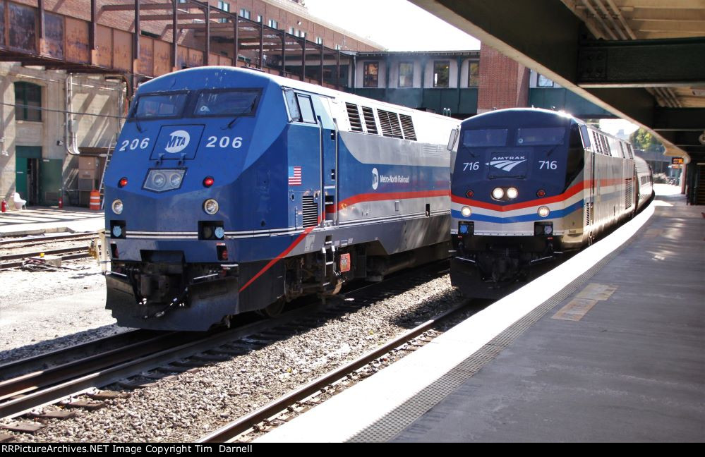 MNCR 206, Amtk 716 on train 233.